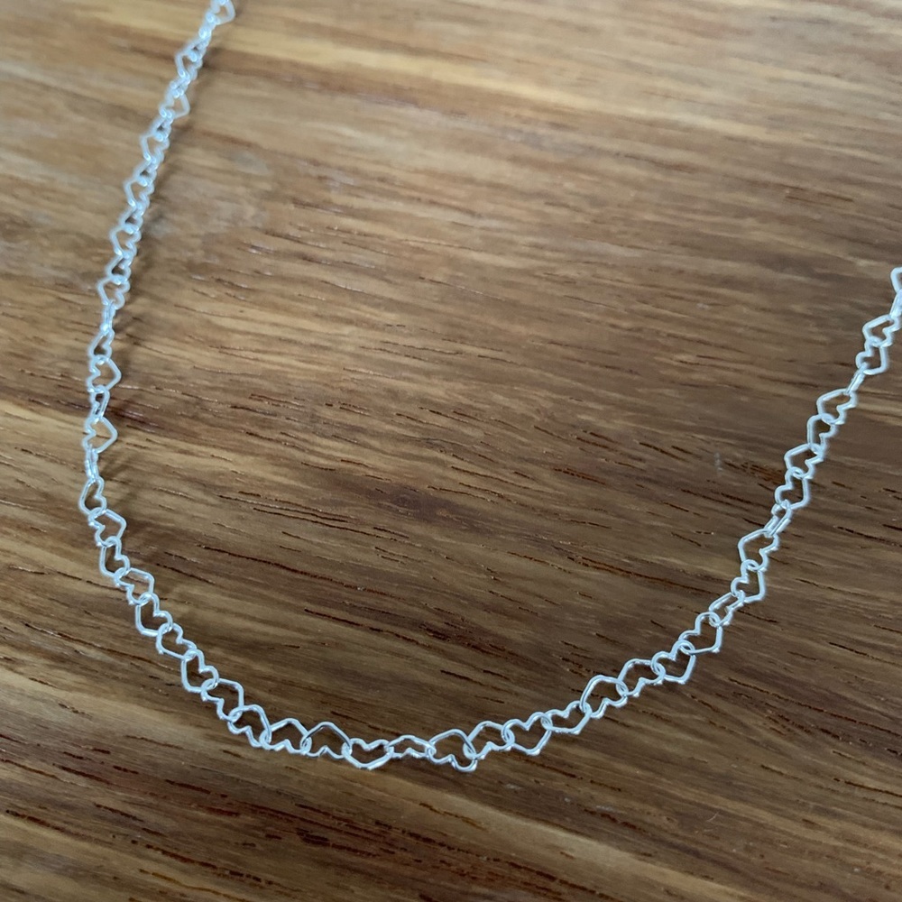 Sterling Silver .925                              Heart Necklace/Chain 20”